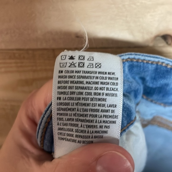 American Eagle Outfitters size 12 Short Medium Wash Next Level Stretch Jeans - Picture 12 of 13